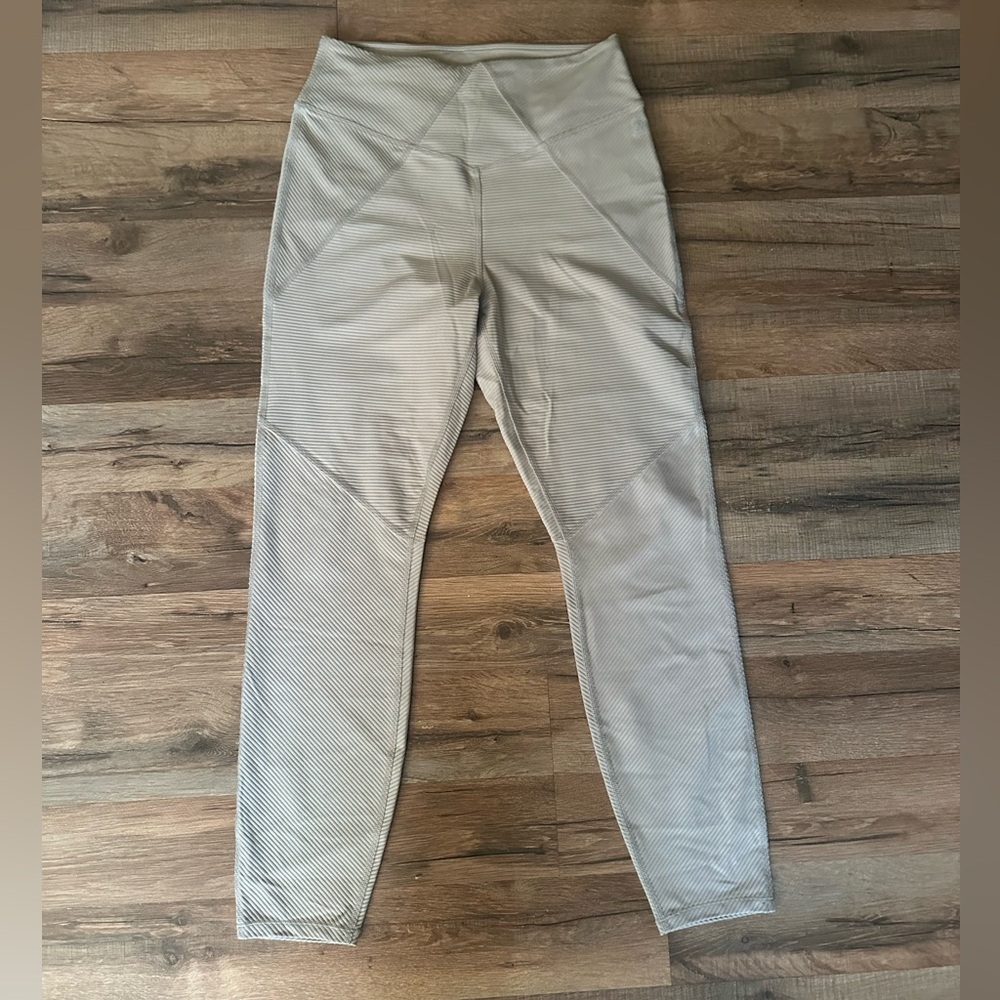 Good American Summer Sand Light Cream/Gray Leggings